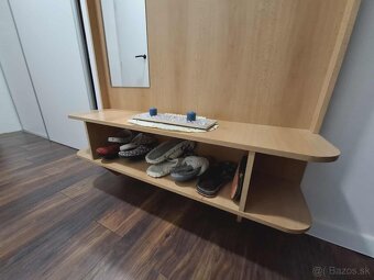 Predám drevenú predsieňovú zostavu - 3