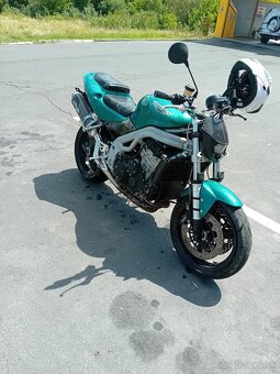 Triumph daytona 955i - 3