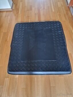 Vanicka do kufra Passat B8 Variant - 3