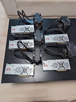 Sapphire Radeon RX Vega 64 Liquid Cooling - 3