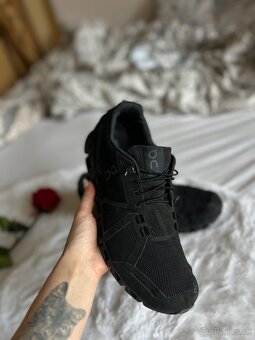 On running on cloud panske 45 - 3