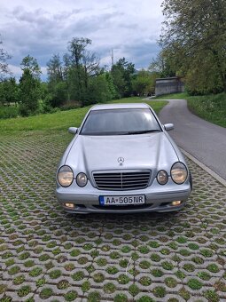 Mercedes w210 220cdi top stav - 3