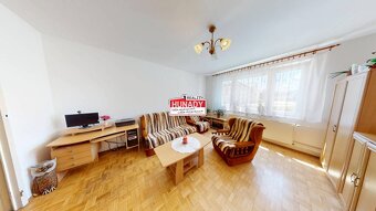 (70 m²) 3i PRIESTRANNÝ A SLNEČNÝ BYT NA ZÁPADE - 3