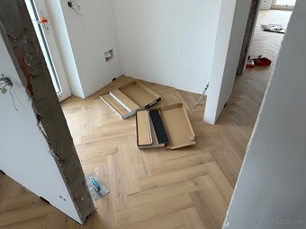 🛠️ Kompletné interiérové práce – podlahy, nábytok na mieru, - 3