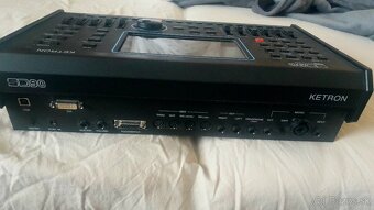 Ketron SD90 profesionálna pracovna stanica pre muzikantov - 3
