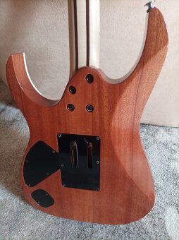 Elektrická gitara Ibanez RG 5320C - PW Prestige - 3