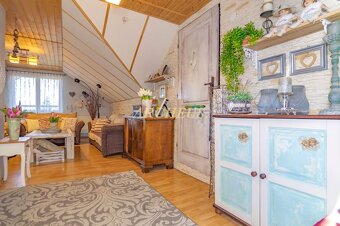 NA PRENÁJOM, PODKROVNÝ 2 IZBOVÝ BYT V RD, 55m2, SOLIVAR - 3