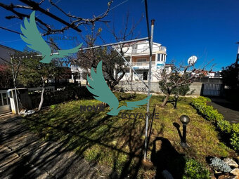 Na predaj dom s 3 apartmánmi len 250m od mora, Chorvátsko -  - 3