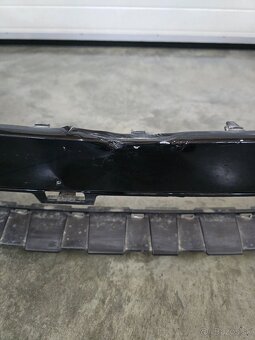 Predam naraznik na Skoda Octavia IV RS - 3