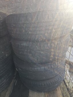 Predam elektrony 195 65 r15 - 3