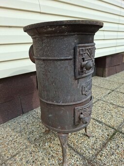 Starožitná liatinová piecka - 3