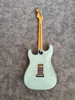 Predám upgradeovaný Fender Stratocaster - 3