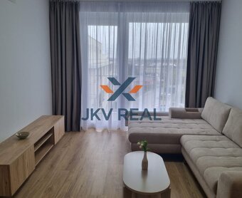Na prenájom slnečný 2-izbový byt Ružinov Bajkalska ul. - 3