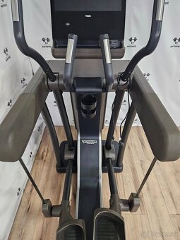 Eliptický trenažér Technogym vario artis 3.0 - 3