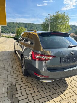 Škoda Superb Combi Sportline 2.0TDI 4x4 DSG - 3
