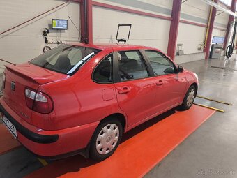 Seat Cordoba 1.4 - 3