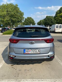 Kia Sportage 1.6 GDI Silver Benzín - 3