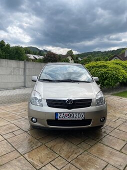 Toyota Corolla Verso 2,0 diesel, 66kW, MT5, r.v. 2002 - 3