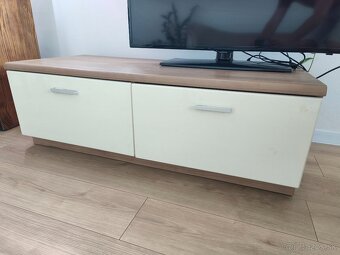 Tv skrínka - 3
