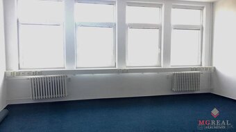 Kancelária 144m2, Za kasárňou, parkovanie - 3