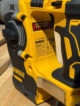 AKU kombinovane kladivo Dewalt - 3