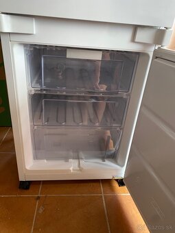 vstavana chladnicka - 3