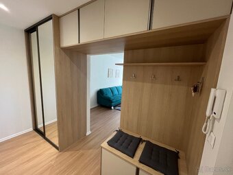 Krásny 2 izbový byt po kompletnej rekonštrukcii - 3