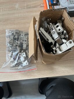 Klasické pánty do kuchynskych a šatnikovych dverí - 3