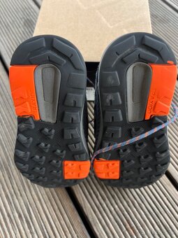Adidas terrex 28 - 3