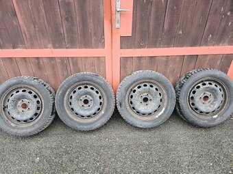 Plechové disky s puklicami Audi - 3