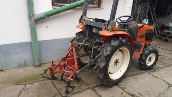 malotraktor KUBOTA GB 180 - 3