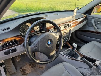 Bmw e91 330xdrive 180kw - 3