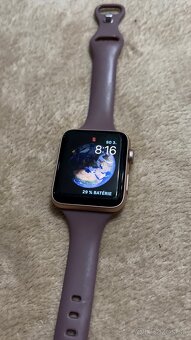 Apple Watch 3 - 42mm rose gold - 3