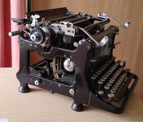 Predam stary plne funkcny pisaci stroj Continental - 3