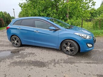 Hyundai i30 1.6i CRDI 94kw r.2013 - 3