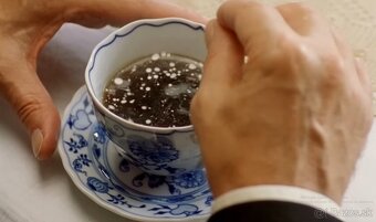 predám sadu porcelánu z filmu Pelíšky - 3
