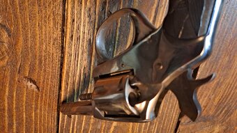 Predám REVOLVER BULDOG cal .32sw long pred 1890 - 3