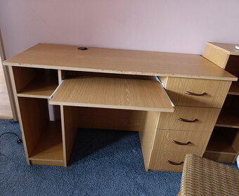 Písací stolík. - 3