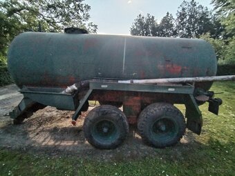 Fekal na predaj - 3