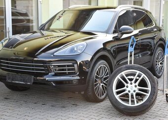 Porsche Cayenne S 441k ZÁRUKA DO 9/2027 324 kw - 3