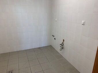 Kuchyňa/pripravovňa jedál na rozvoz 132,58m2, Kopčianska-Pet - 3