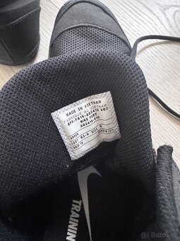 Predám boxerské topánky Nike Fury veľ. 43 - 3