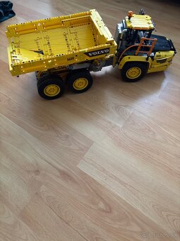 Predám lego technic nákladne vozidlo - 3