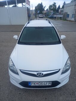 🚘 HYUNDAI i30CW 1.4 CVVT KOMBI + ťažné - 3