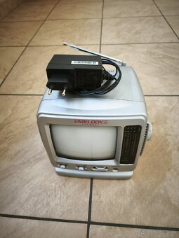 Prenosný televízor s rádiom - 3