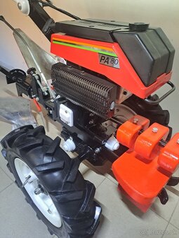 Predám malotraktor AGZAT - 3