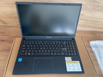 Asus vivobook 15 - 3