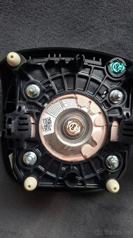 Citroën C5 Aircross – nový multifunkčný volant s airbagom - 3