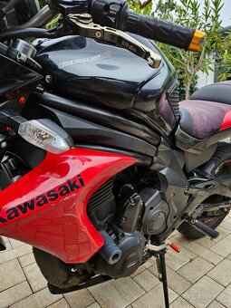 Kawasaki ER6N 650 - 3