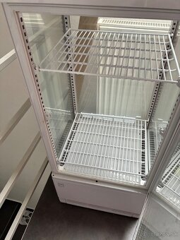 METRO PROFESSIONAL Chladiaca vitrína 78l biela - 3